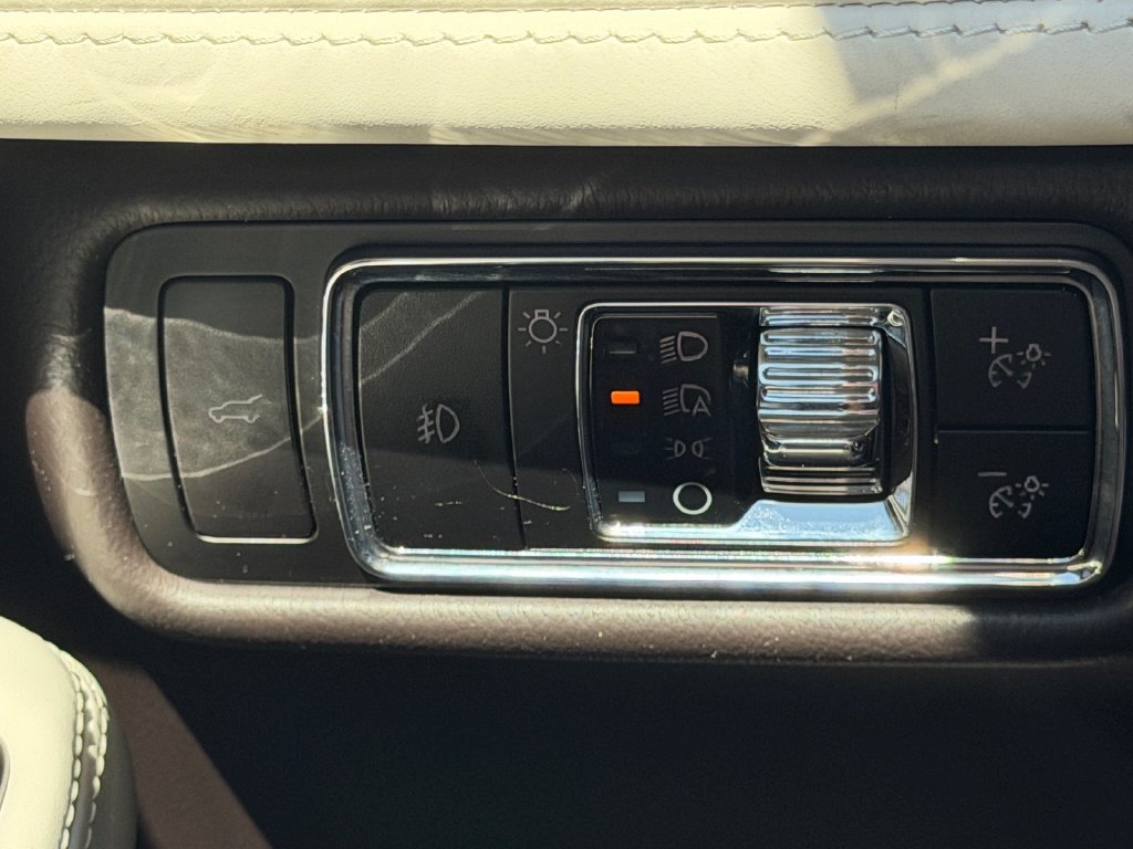 Certified 2023 Lincoln Aviator Black Label w/ Class IV Trailer Tow Package AWD/4WD image 14