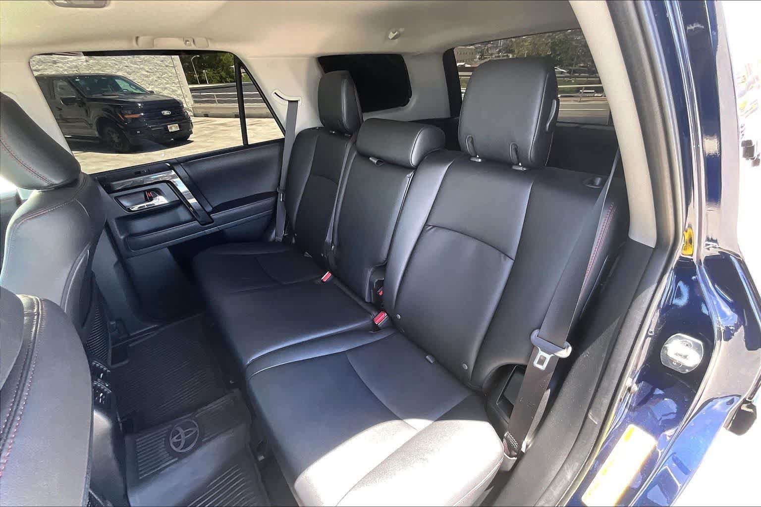 Used 2024 Toyota 4Runner TRD Off-Road Premium w/ Off Road Premium Plus Package AWD/4WD image 29