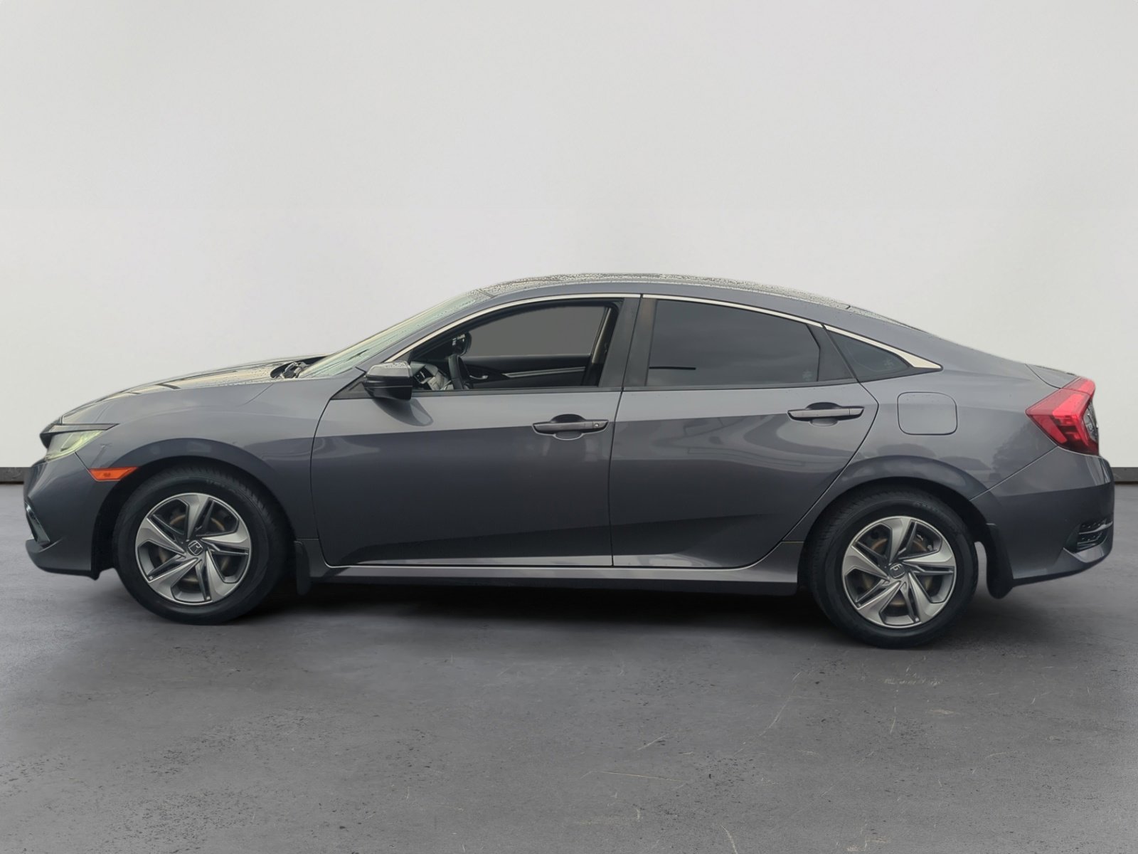Used 2019 Honda Civic LX image 2