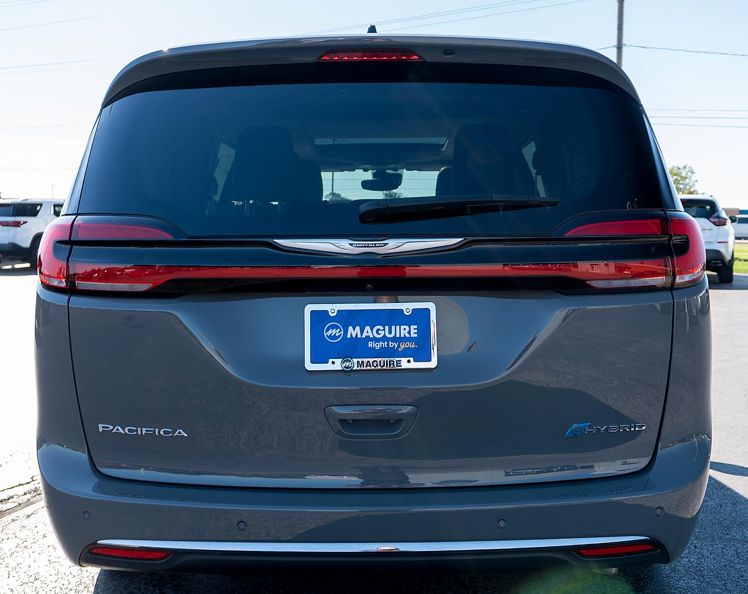 Used 2023 Chrysler Pacifica Limited FWD image 7