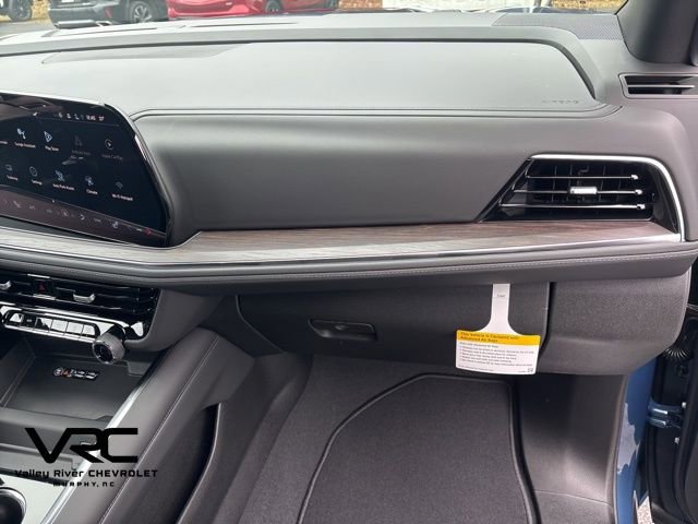New 2026 Chevrolet Suburban LT w/ Comfort Package image 32