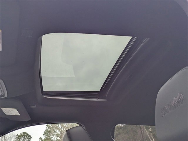 Used 2021 Chevrolet Silverado 1500 High Country w/ Technology Package image 14