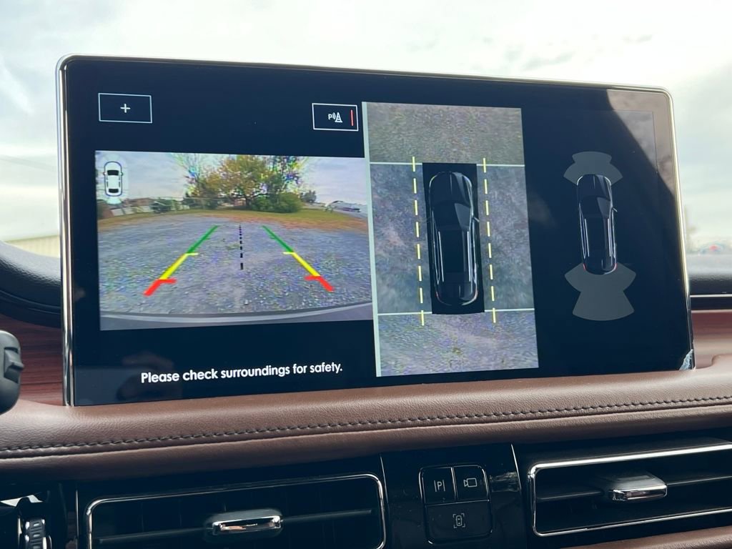 Used 2022 Lincoln Nautilus Reserve w/ Equipment Group 202A image 25