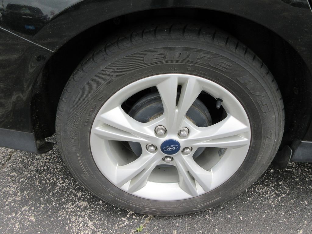 Used 2014 Ford Focus SE image 9