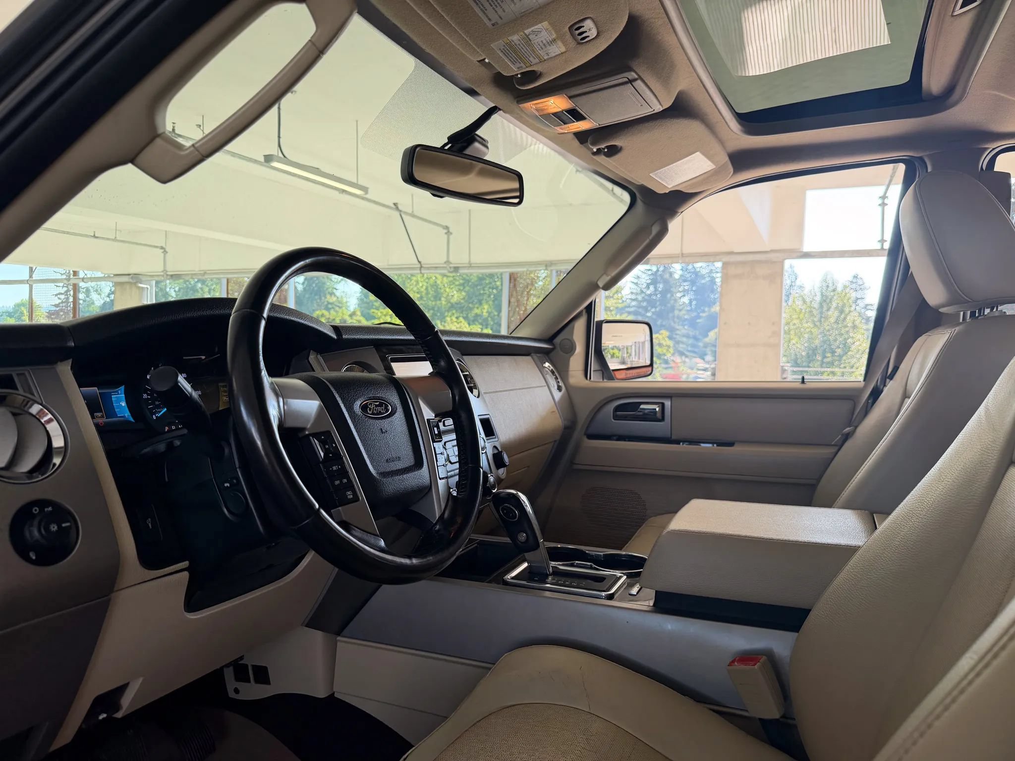 Used 2015 Ford Expedition EL Limited w/ Equipment Group 301A AWD/4WD image 20