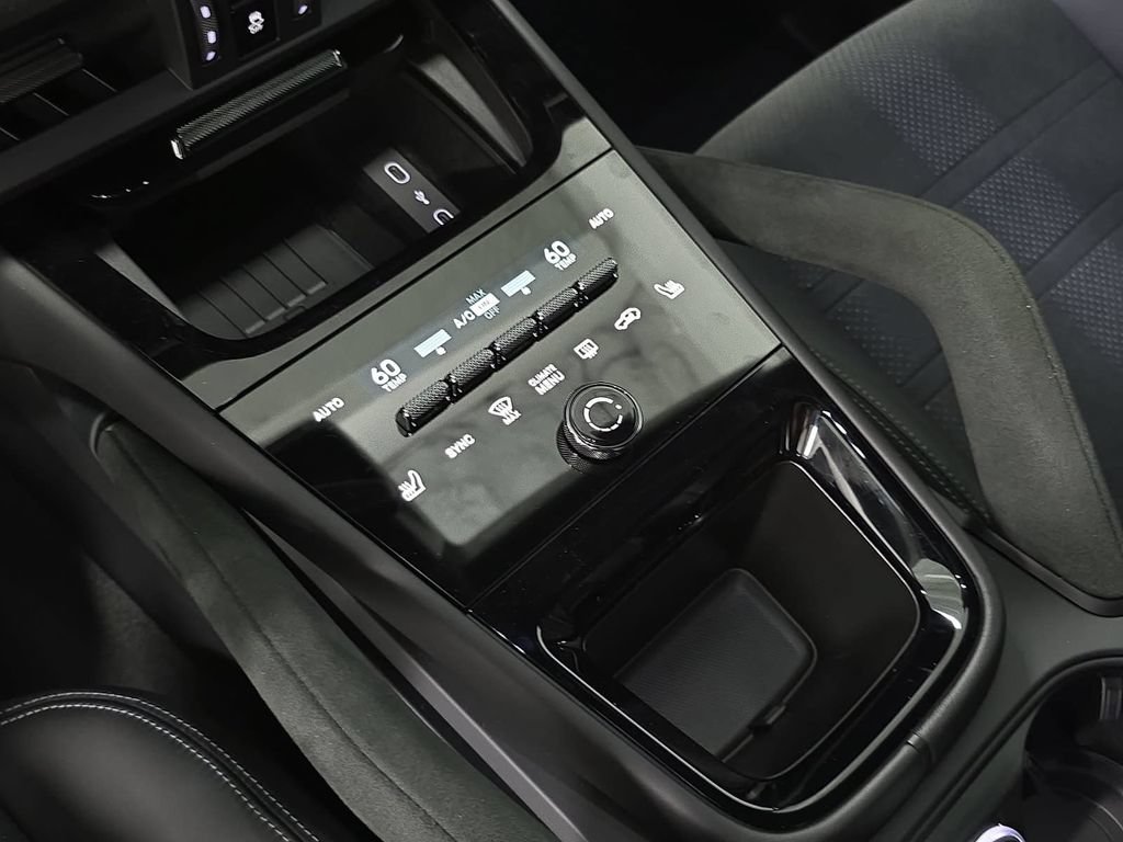 New 2026 Porsche Cayenne Turbo GT AWD/4WD image 20