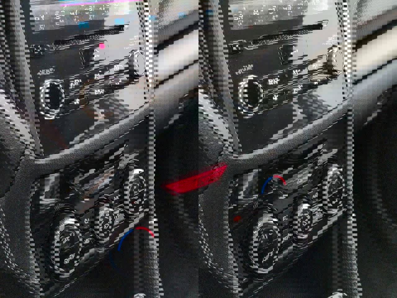 Used 2022 Subaru Forester Limited image 29