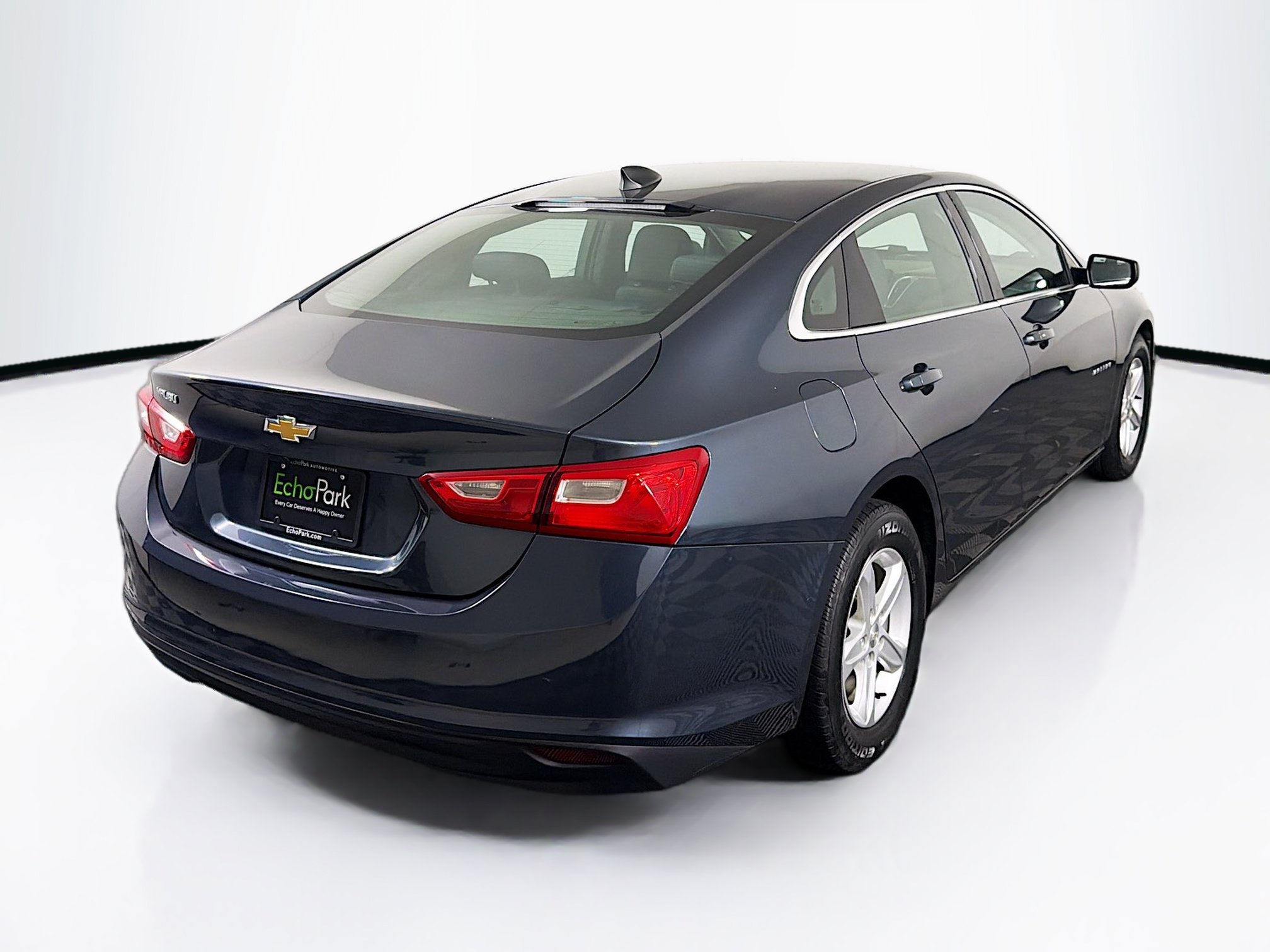 Used 2019 Chevrolet Malibu LS FWD image 9