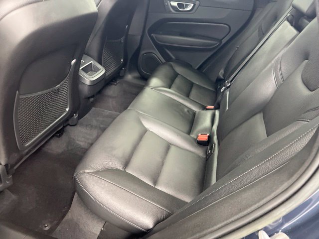 Certified 2023 Volvo XC60 B5 Plus w/ Climate Package AWD/4WD image 11