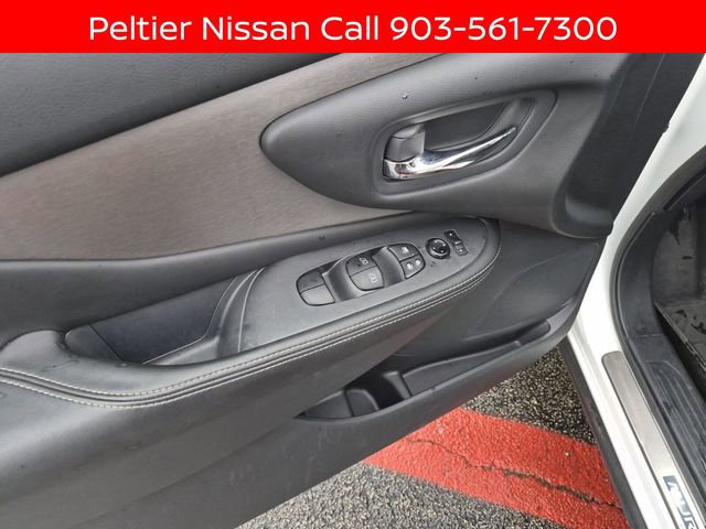 Certified 2024 Nissan Murano SV w/ SV Midnight Edition Package FWD image 22