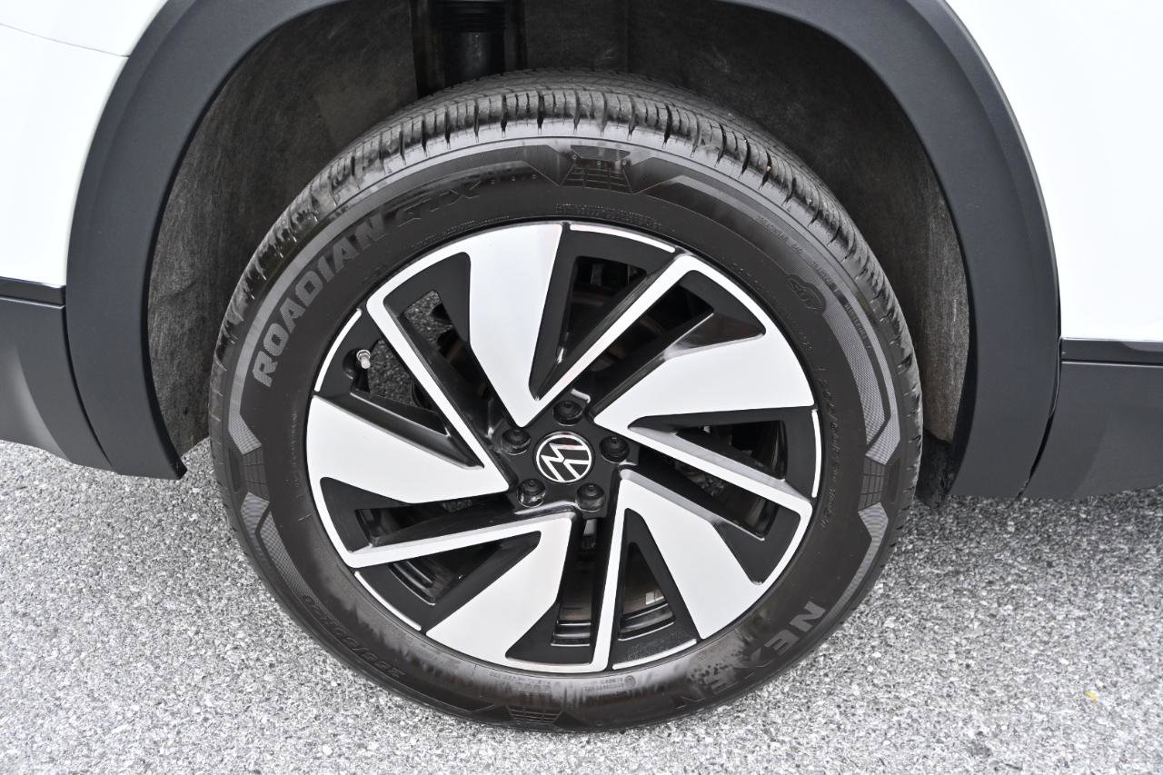 Used 2024 Volkswagen Atlas SE image 39