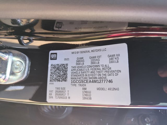 Used 2021 Chevrolet Colorado LT w/ Safety Package RWD image 23