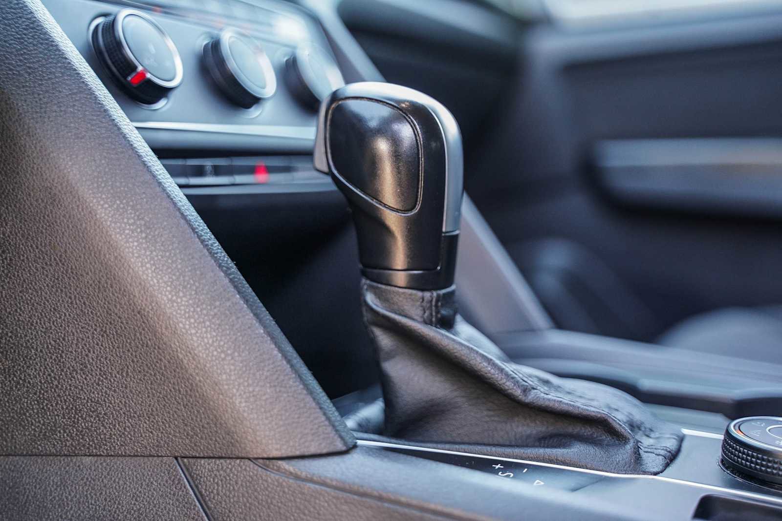 Used 2021 Volkswagen Atlas S image 21