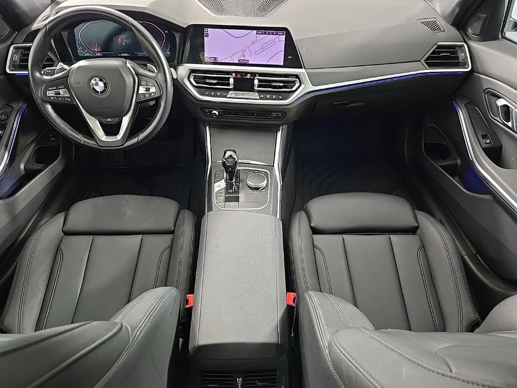 Used 2021 BMW 330i xDrive Sedan w/ Convenience Package image 18