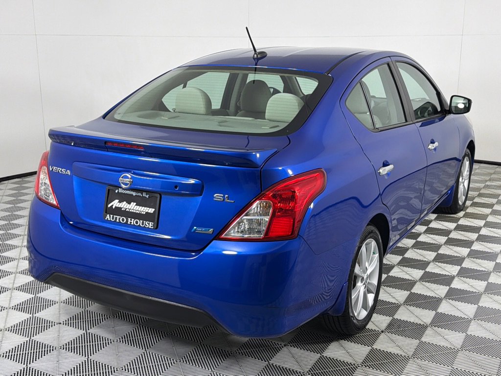 Used 2015 Nissan Versa SL FWD image 5
