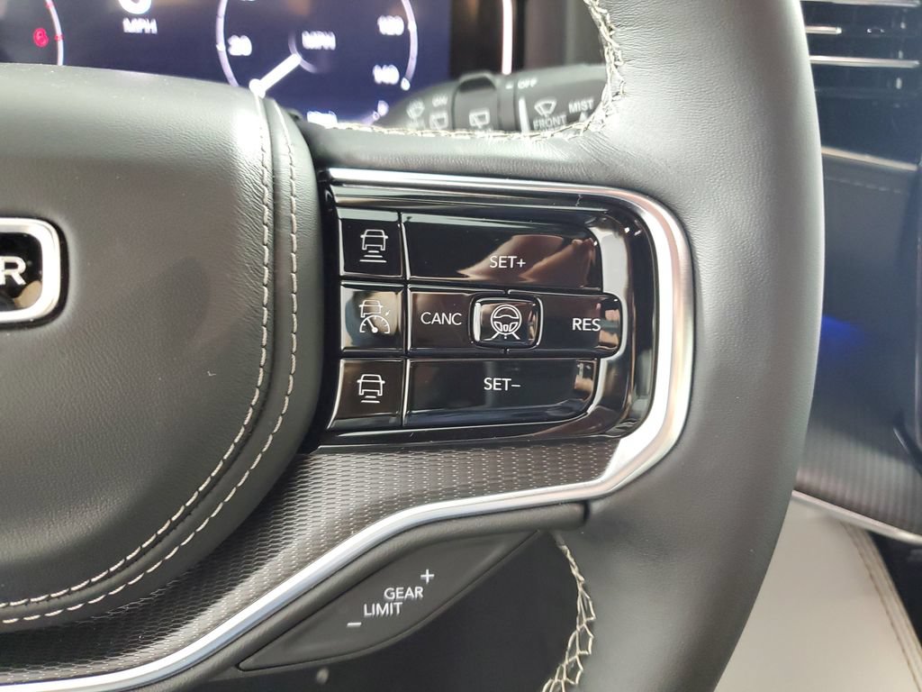 New 2026 Jeep Grand Wagoneer Summit AWD/4WD image 27