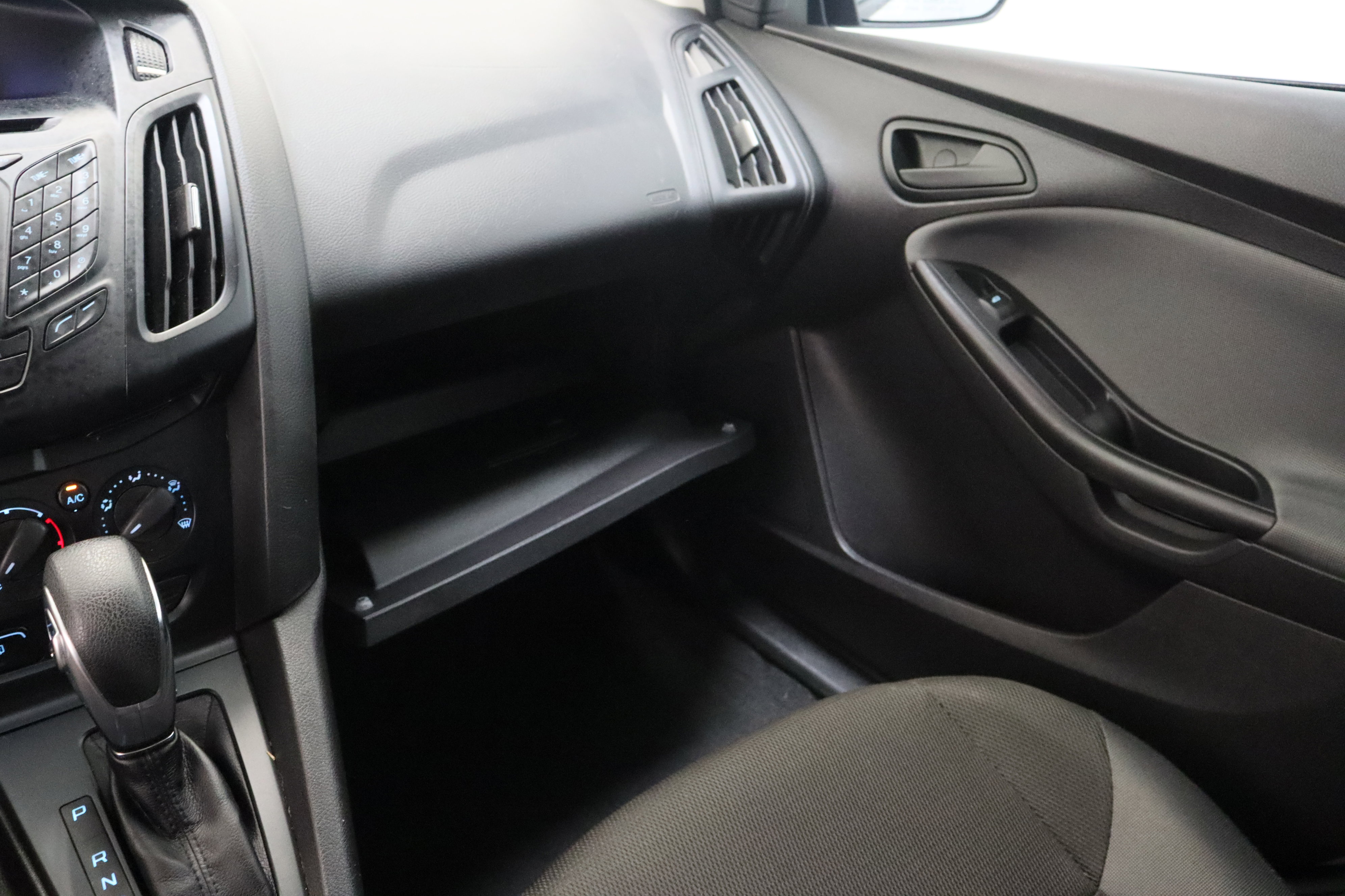 Used 2014 Ford Focus S FWD image 19