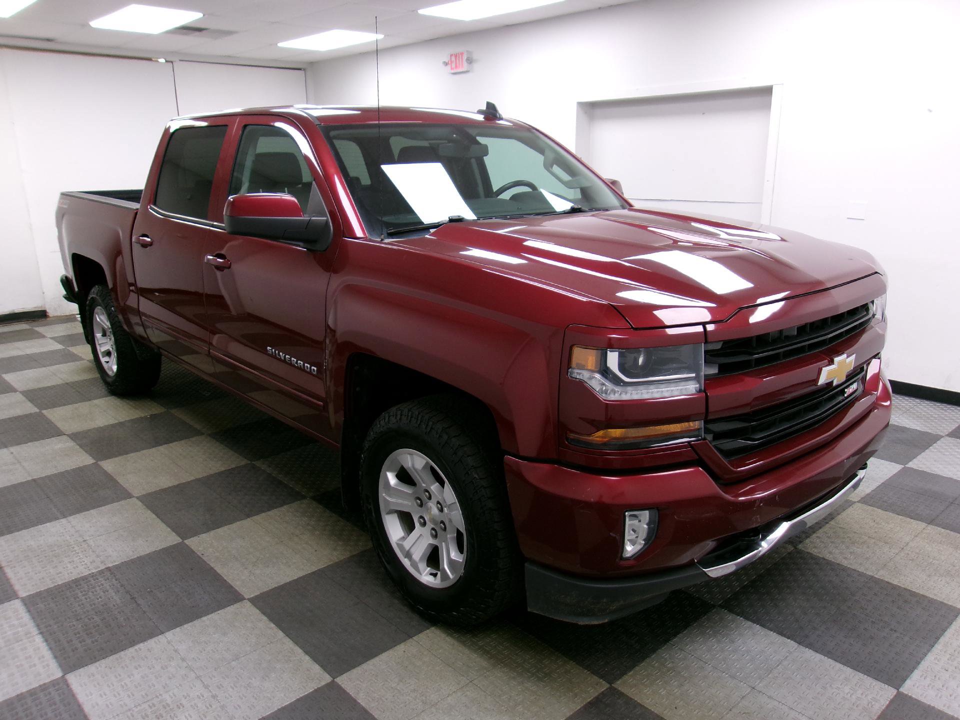 Used 2017 Chevrolet Silverado 1500 LT w/ All Star Edition AWD/4WD image 2