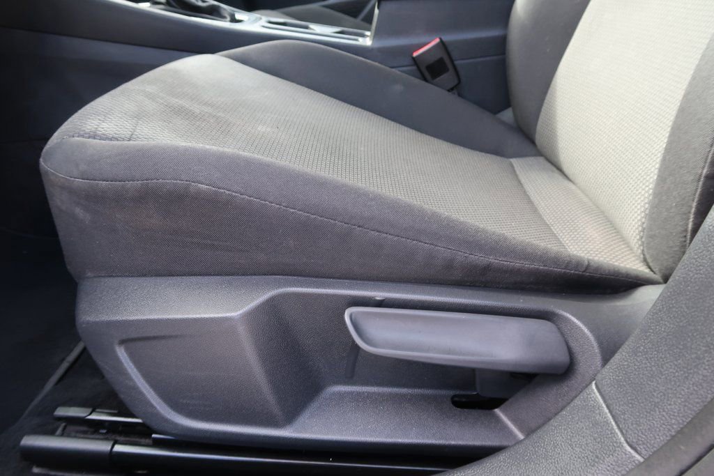 Used 2019 Volkswagen Jetta S image 11