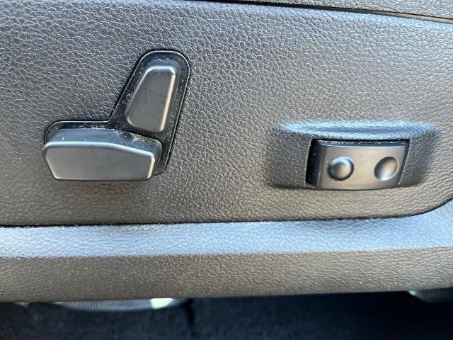 Used 2022 RAM 1500 Classic Warlock w/ Electronics Group AWD/4WD image 27