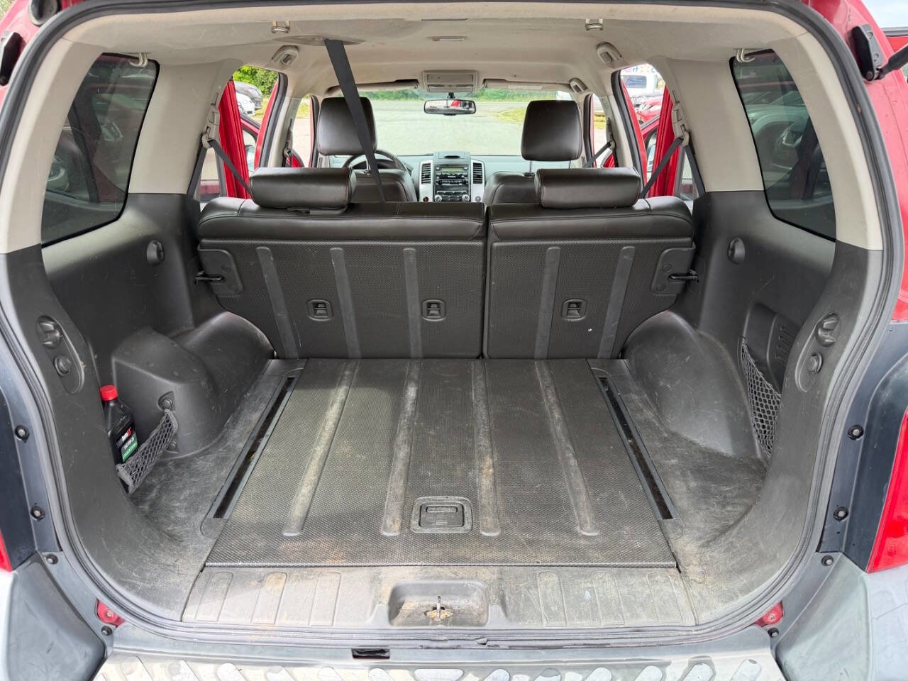 Used 2011 Nissan Xterra PRO-4X w/ Pro-4x Leather Pkg AWD/4WD image 28