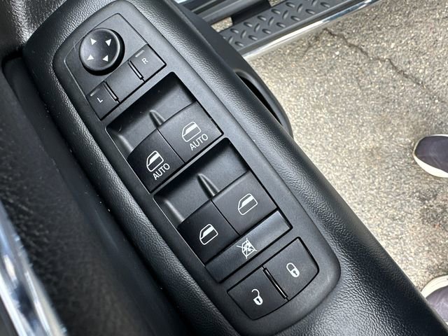 Used 2020 Jeep Grand Cherokee Limited w/ Premium Lighting Group image 30