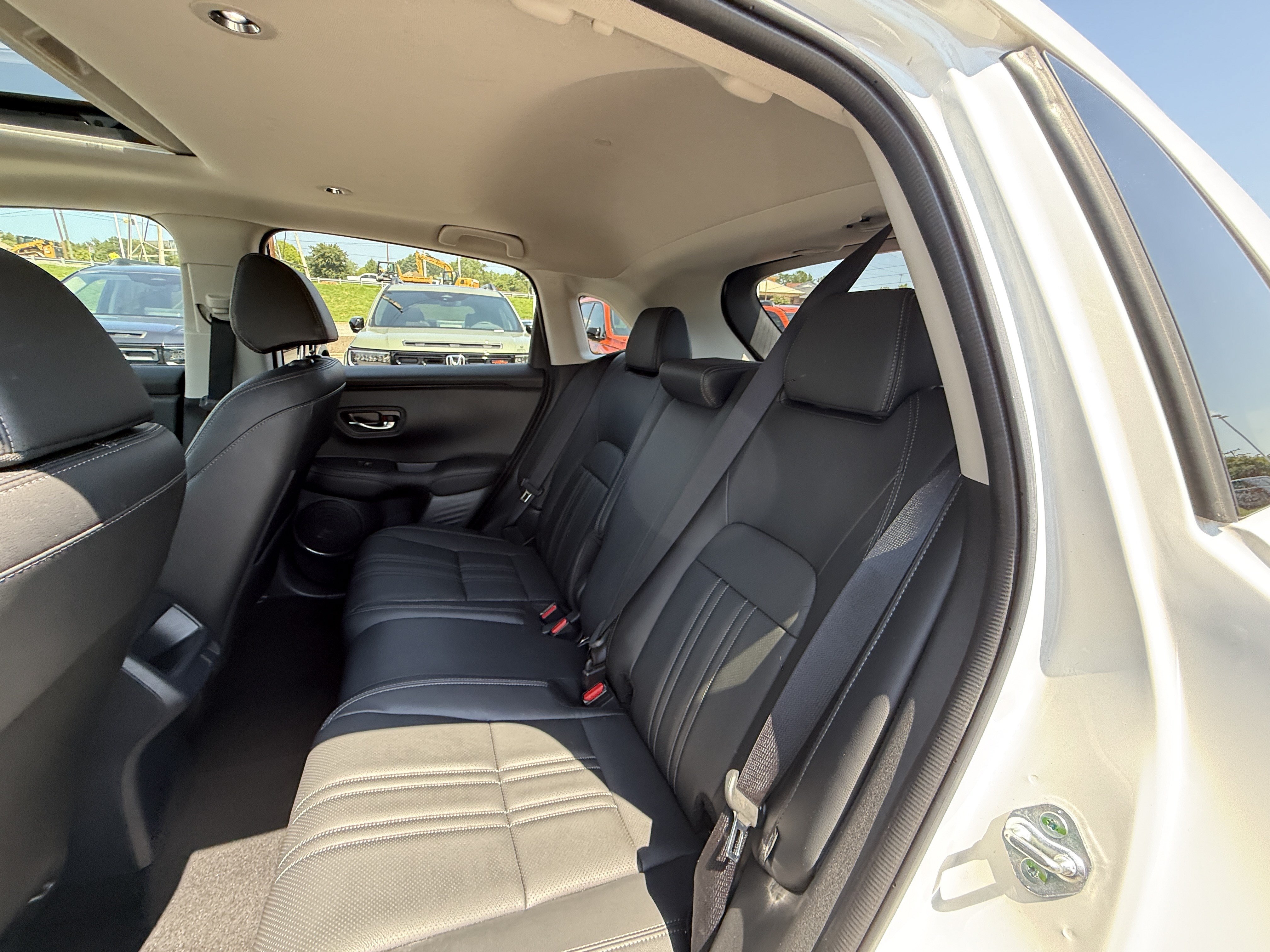 Certified 2024 Honda HR-V EX-L image 33