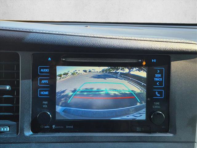 Used 2016 Toyota Sienna XLE Premium FWD image 14