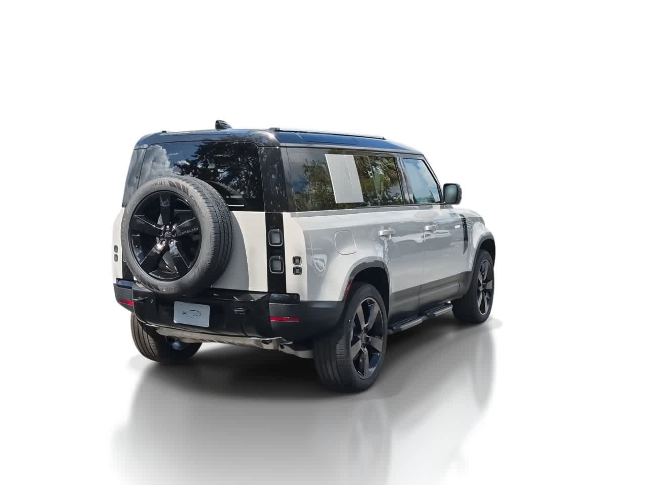 New 2026 Land Rover Defender 110 S AWD/4WD image 8