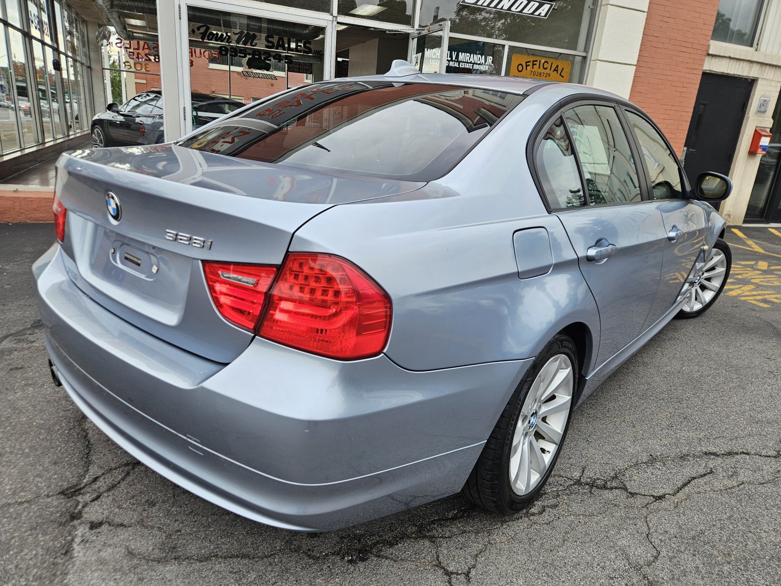 Used 2011 BMW 328i Sedan RWD image 10