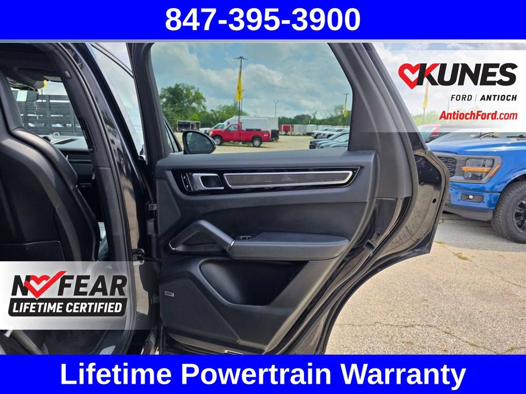Used 2019 Porsche Cayenne S AWD/4WD image 34