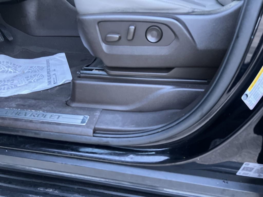 Used 2022 Chevrolet Tahoe LT image 13