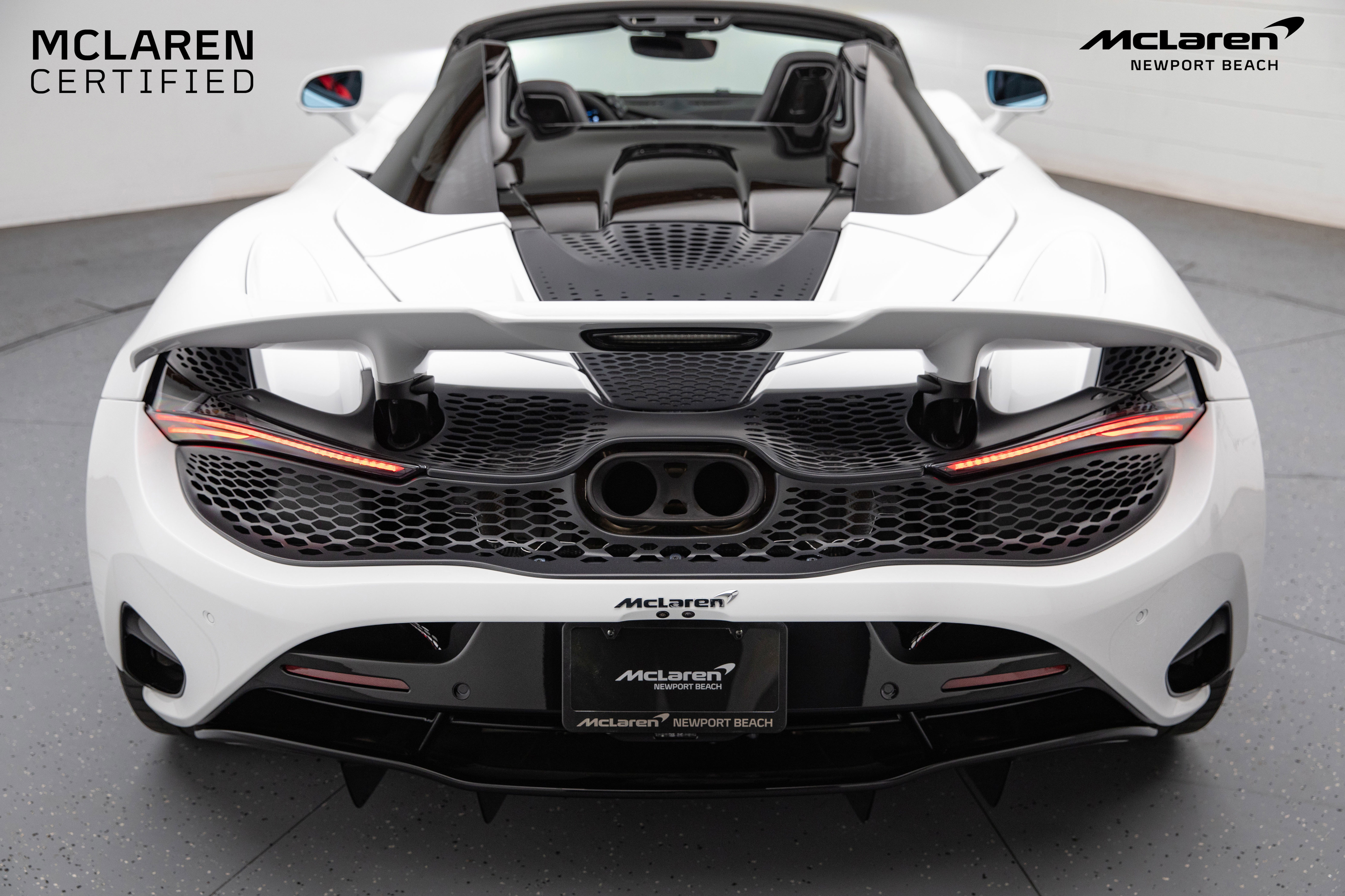 Used 2024 McLaren 750S Spider image 16