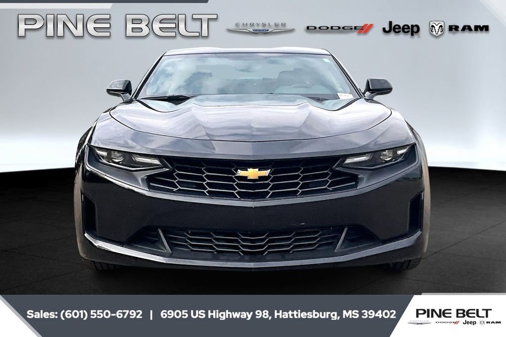 Used 2023 Chevrolet Camaro LT image 3