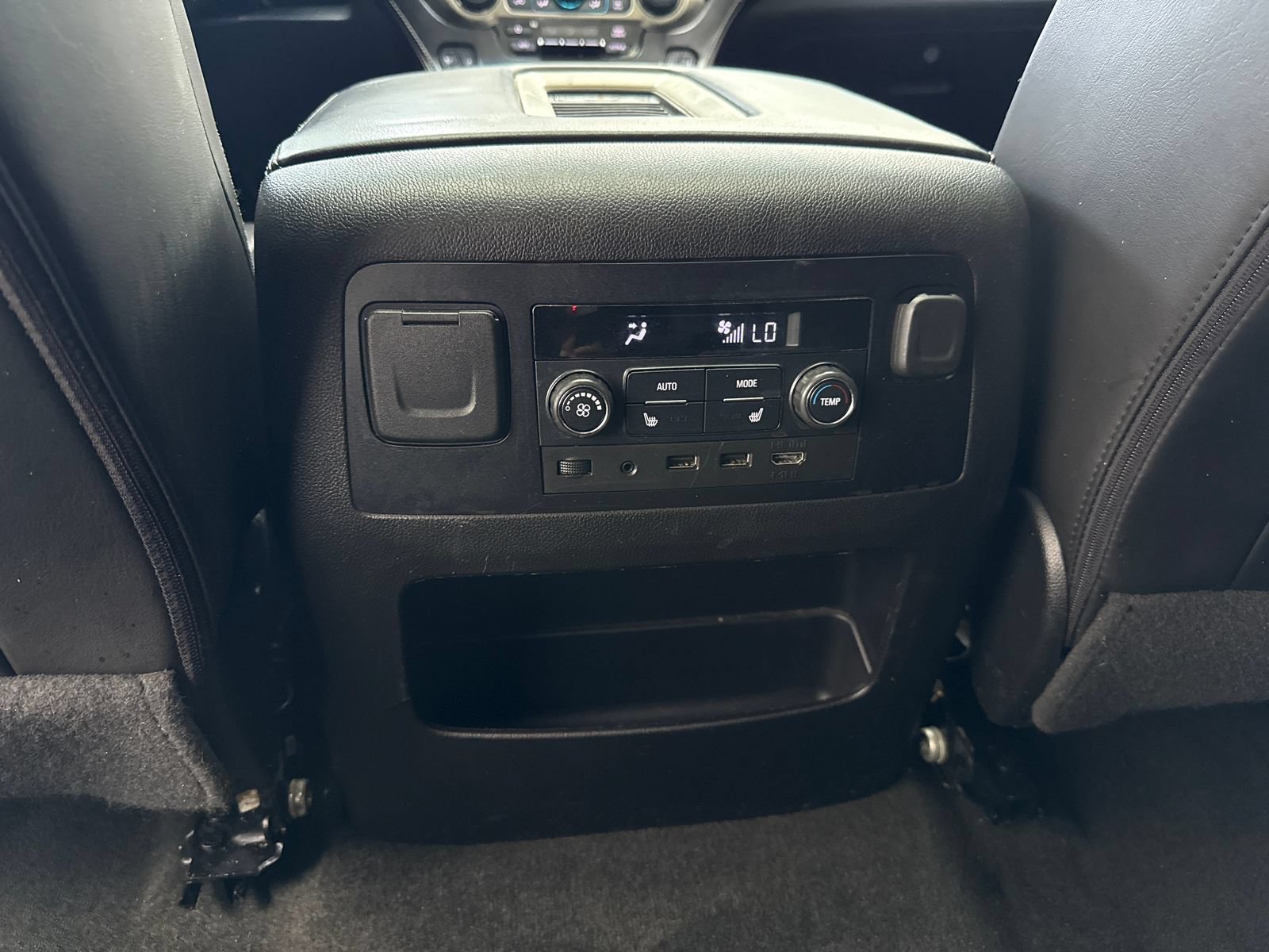 Used 2018 GMC Yukon Denali w/ Denali Ultimate Package RWD image 37