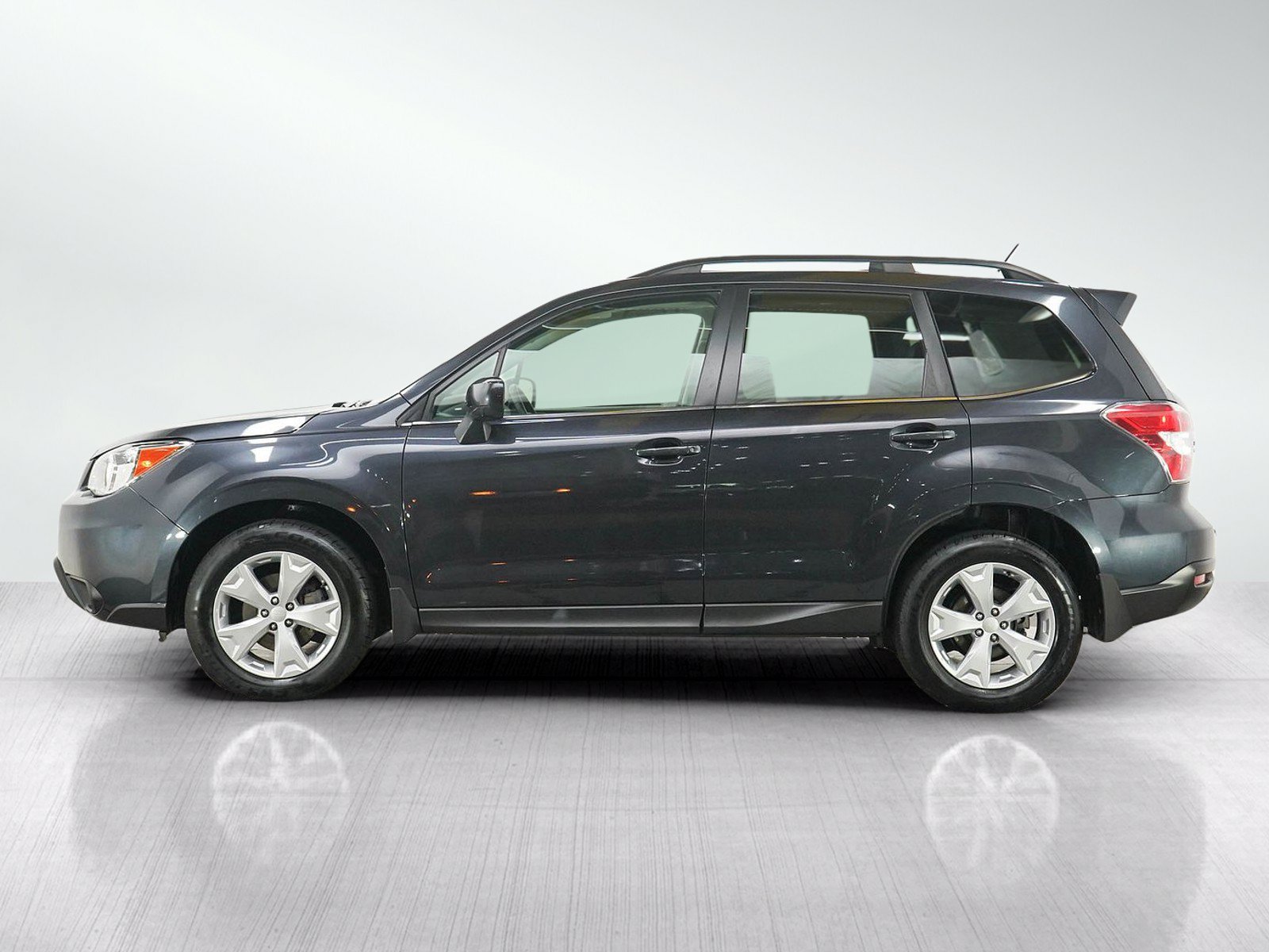 Used 2014 Subaru Forester 2.5i Limited w/ Popular Package #2 AWD/4WD image 2