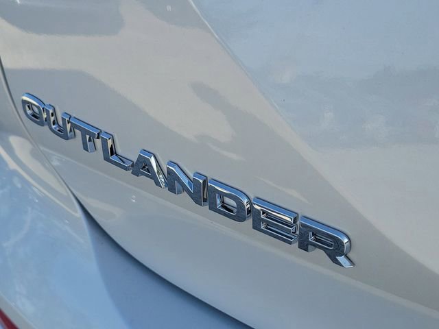 New 2026 Mitsubishi Outlander SE FWD image 9