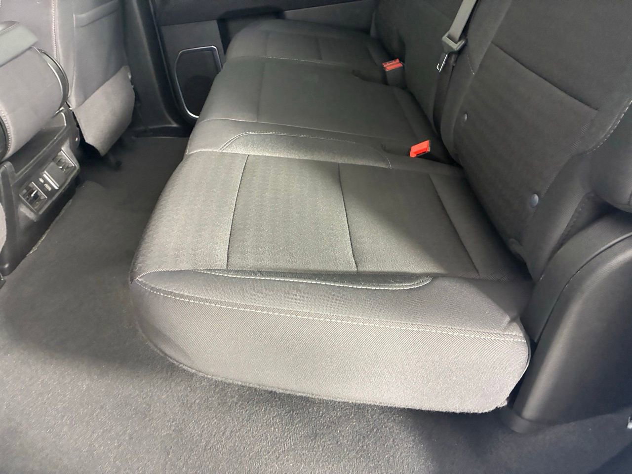 Used 2025 Chevrolet Silverado 1500 LT image 22