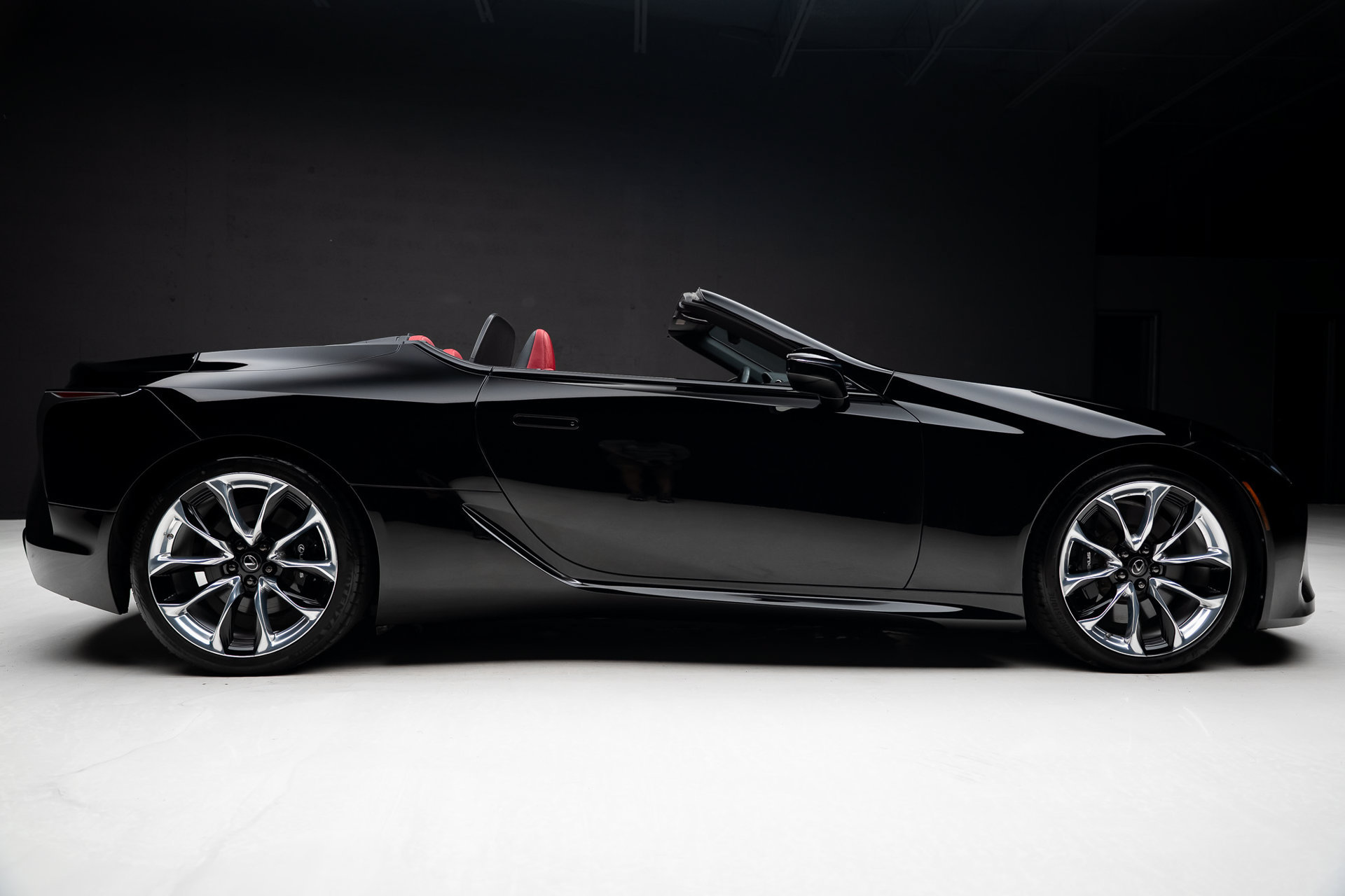 Used 2021 Lexus LC 500 Convertible w/ Touring Package RWD image 36