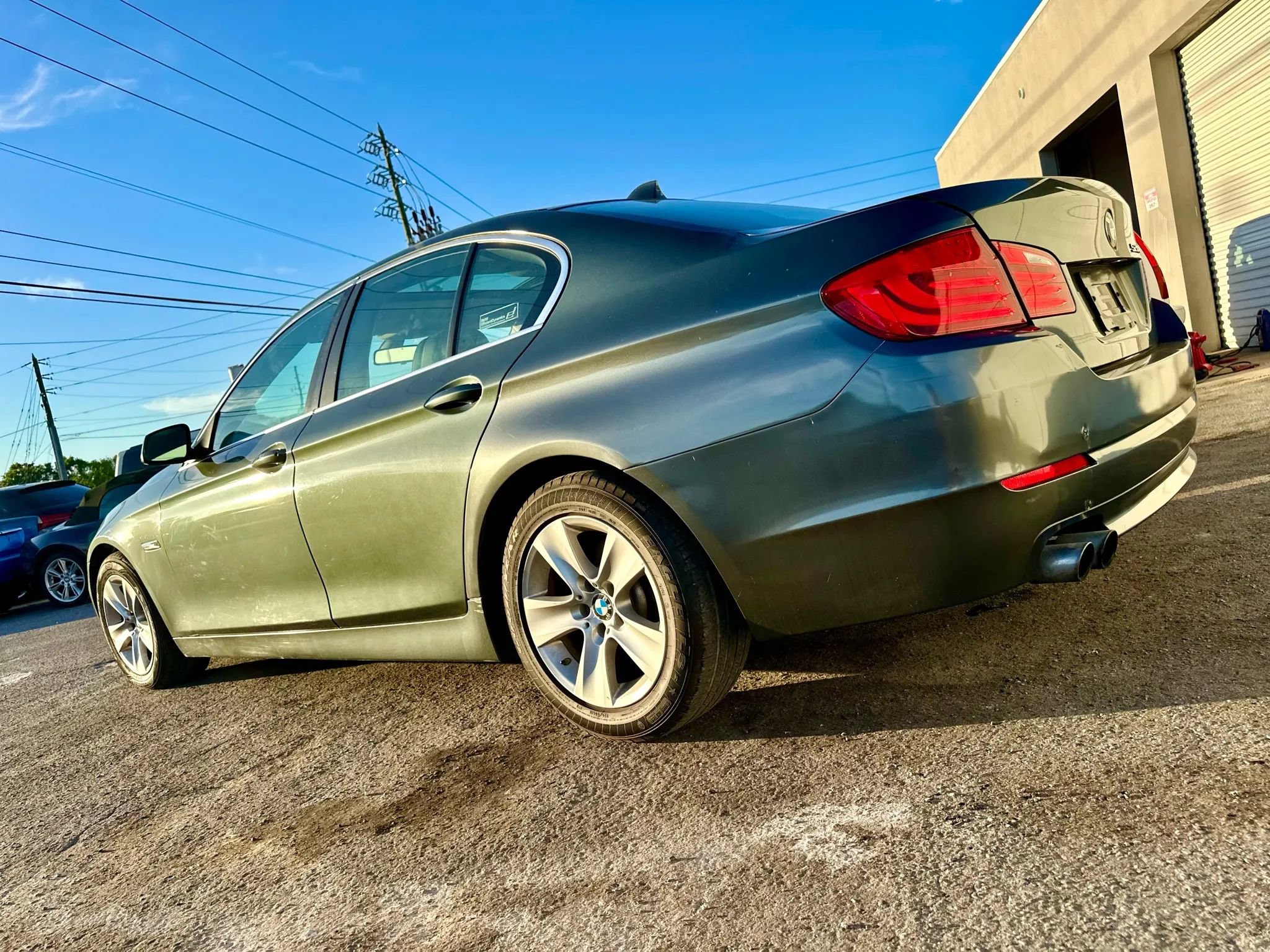 Used 2011 BMW 528i Sedan RWD image 4