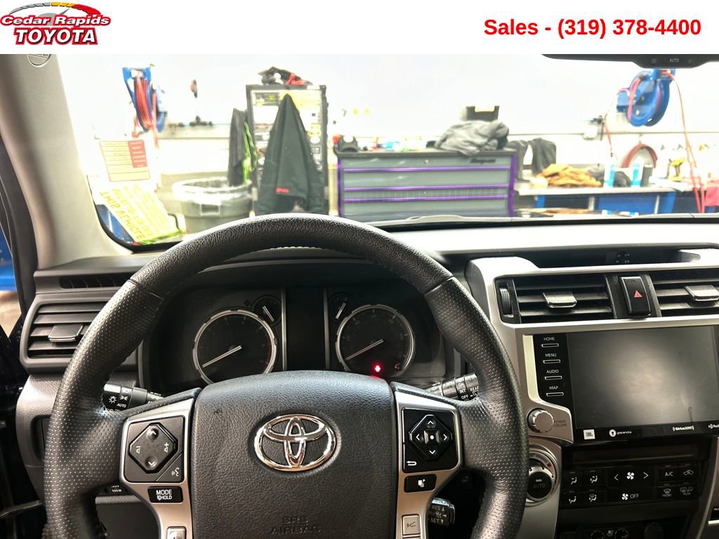 Used 2023 Toyota 4Runner Limited image 15