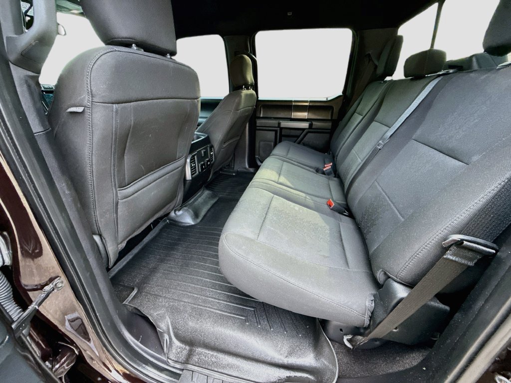 Used 2018 Ford F150 XLT w/ Equipment Group 302A Luxury AWD/4WD image 27