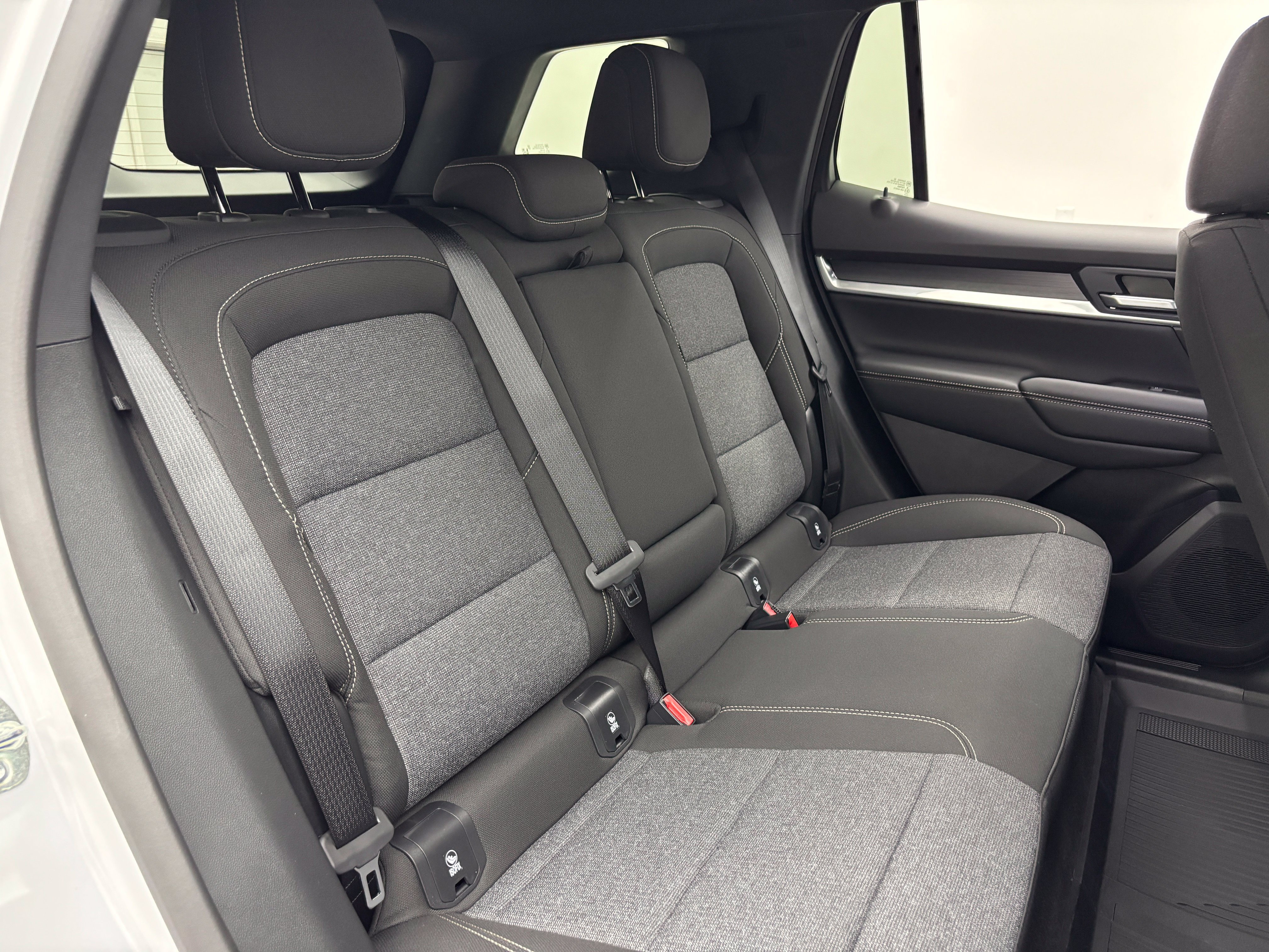 New 2027 GMC Terrain Elevation FWD image 33