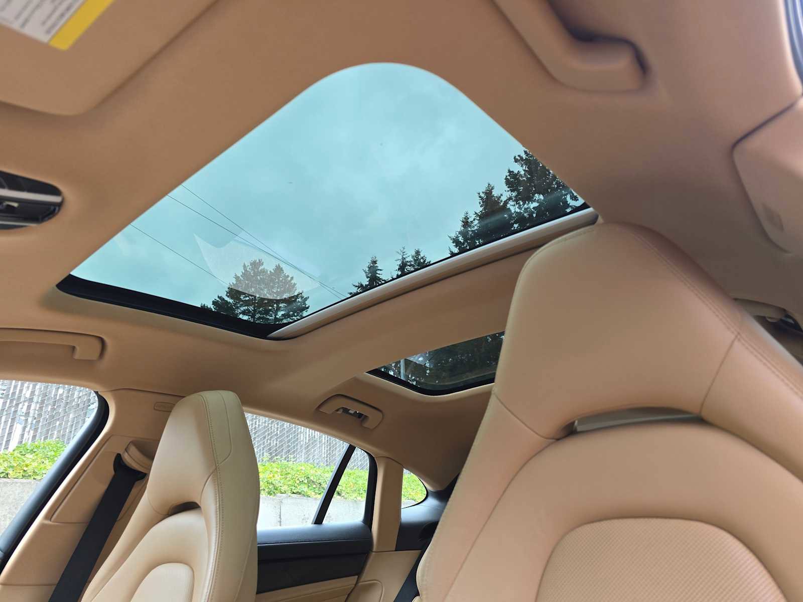 Used 2020 Porsche Panamera 4 AWD/4WD image 22