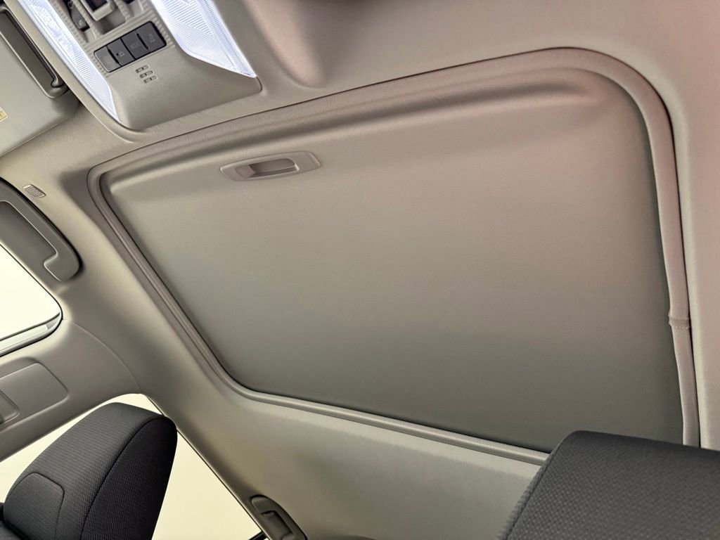 Certified 2025 Toyota RAV4 XLE AWD/4WD image 19