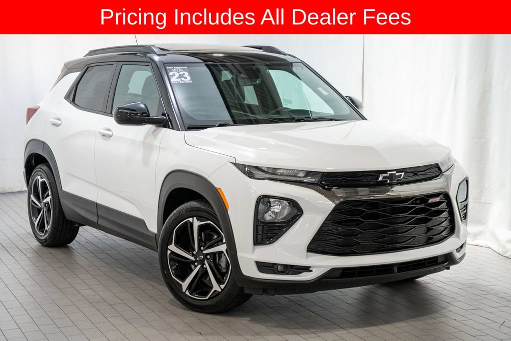 Used 2023 Chevrolet TrailBlazer RS w/ Sun and Liftgate Package FWD image 1