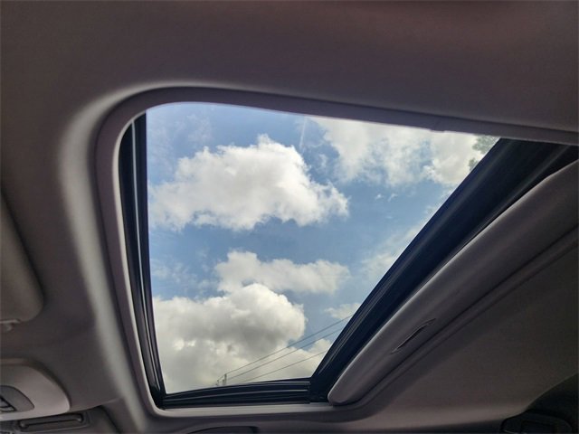 Used 2018 Toyota Camry L image 18