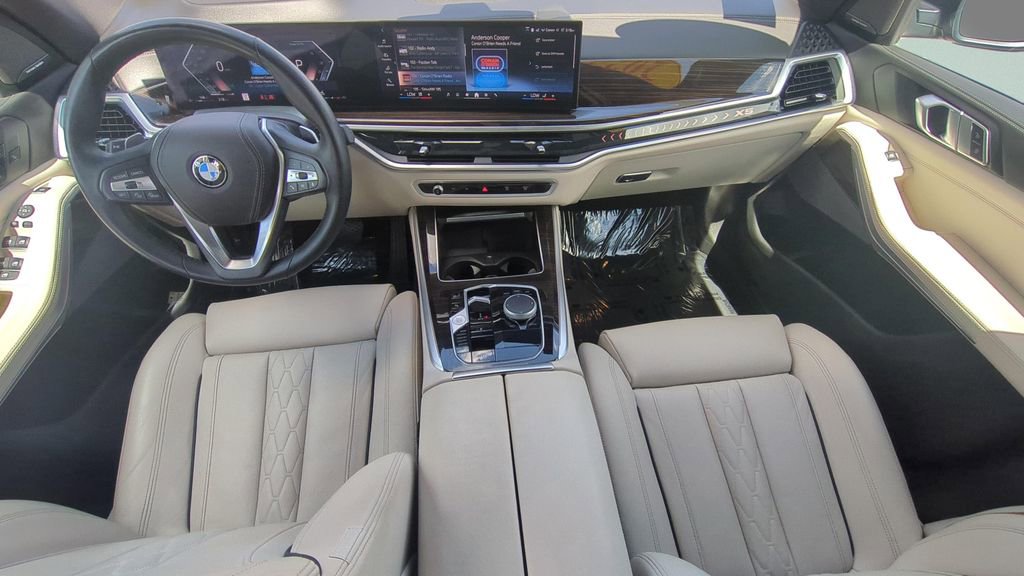 Used 2024 BMW X5 xDrive40i w/ Premium Package image 14