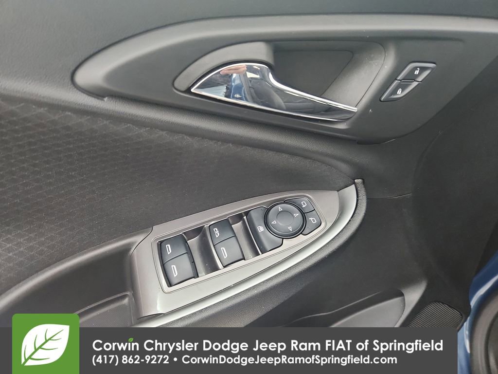 Used 2025 Chevrolet Malibu LT image 21