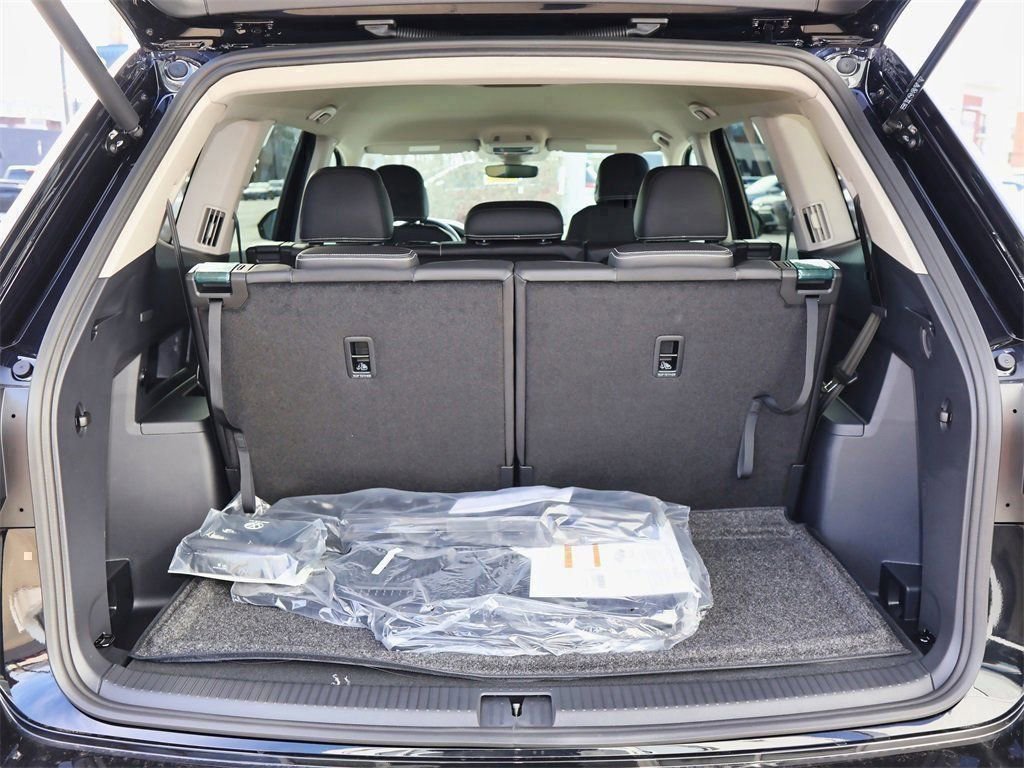 New 2026 Volkswagen Atlas SE image 10